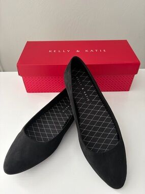 Kelly & Katie Black Pointed Toe Microsuede Flats Size 8